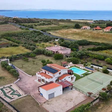 Felicita Βίλα Sorso